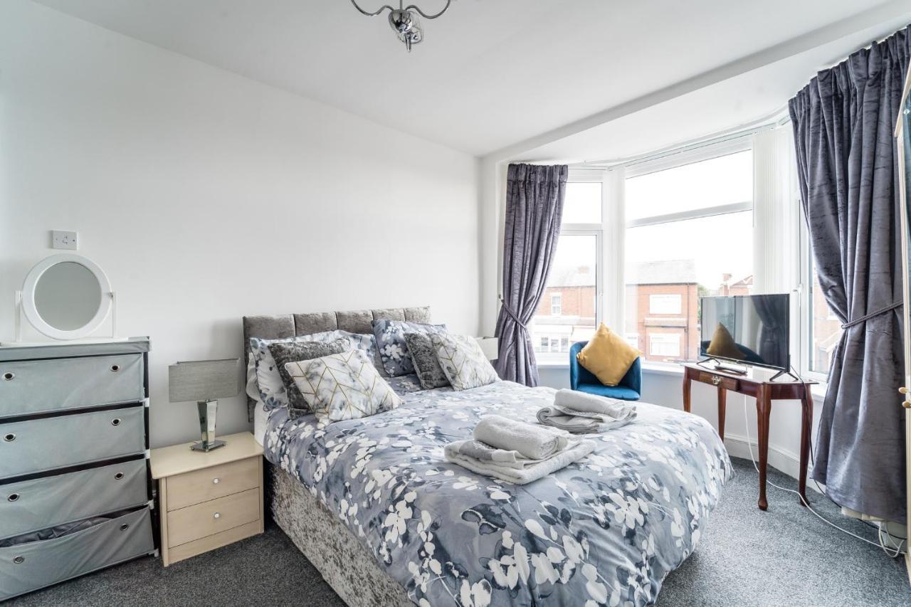 Birkdale Southport Boutique Apartment Sleeps 5 מראה חיצוני תמונה